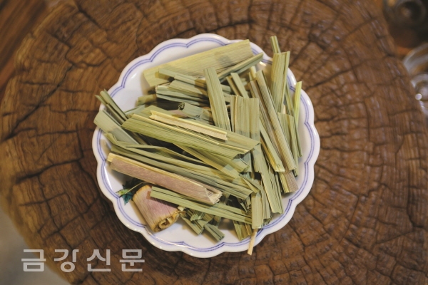 소 먹이로 쓰던‘줄풀’ 해독 돕는 만병통치약