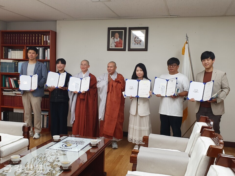 조계종 포교원은 6월 28일 오후 2시 한국불교역사문화기념관 2층 포교원장 집무실에서 ‘제4기 불교 크리에이터 위촉식’을 개최했다.