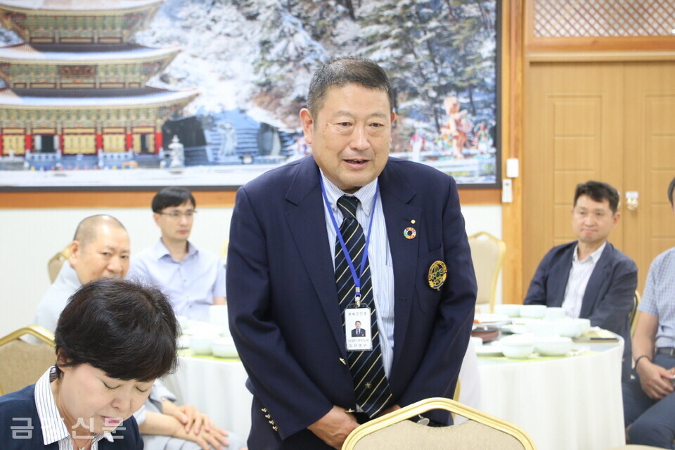 이데타 유키노리 대표는 “천태종과 구인사 사부대중, 단양군민 모두 일본 스카우트단 단원들을 환대해주시고 은혜를 베풀어주셔서 감사하다.”고 말했다. 