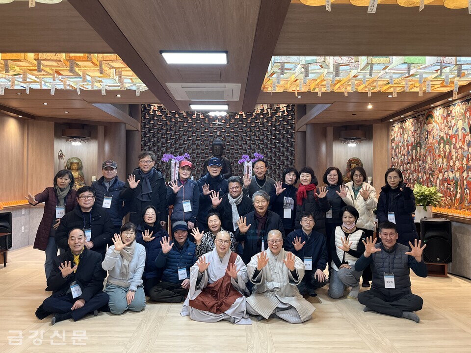 불교환경연대는 1월 16일 서울 심택사에서 ‘제1회 숲명상전문가 교육’을 실시했다.