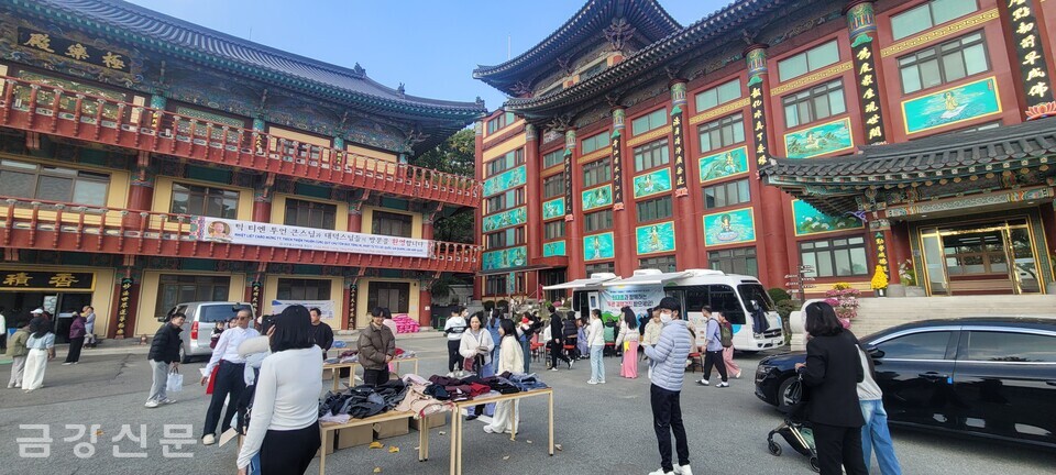 베트남 이주노동자를 대상으로 진행된 결핵검진. 