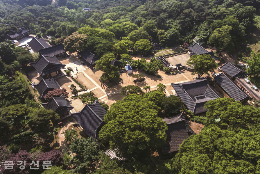 전등사 일원.